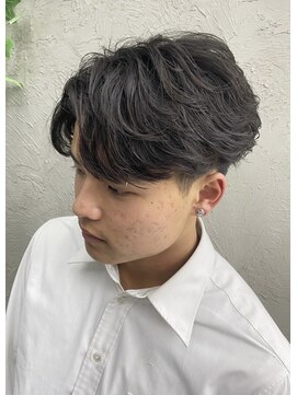 デュー 栄(DEW) 【DEW】フェザーパーマ/カルマパーマ/センターパート