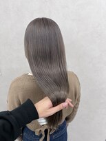 クム 横浜(qumu)&nbsp;【qumu横浜】ミルクティーグレージュ×ブリーチカラー