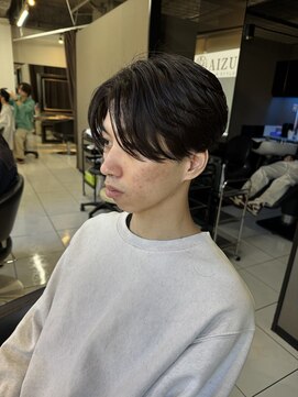 アイズ 海老名(AIZU) ニュアンスパーマ センターパート ダウンパーマ メンズパーマ
