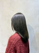 【水分バランスを整える補修ケア】「広がり・うねり・ゴワつき」原因は髪の水分バランスかも。