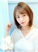 ひし形シルエットのくびれショートスタイル