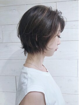 ムウ 難波(MOU) クールショートボブ前髪イメチェンピンクベージュ30代40代50代