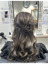 カリーナヘア(Carina Hair)&nbsp;ハーフアップ×編み込みヘアー