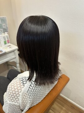 フィーラ(Feela) ストレートでサラツヤに☆