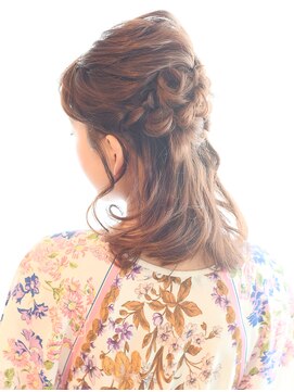 ヘアーサロン ラフリジー(Loufreasy) アンティーク♪あみこみハーフアップ