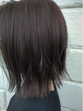 プント ロンボ(Punto Rombo) スタイリングも簡単★外ハネ ショートボブ