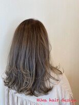 ヒカ ヘアーデザイン(Hika hair design)&nbsp;透け感☆シルバーグレーバレイヤージュ