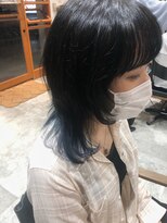 ビヨウシツ ポスタ&nbsp;ネイビー×ウルフカット　正木ゆかり