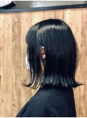 切りっぱなしボブ×暗髪透明感ネイビーアッシュ