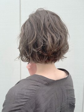 ルーファス 恵比寿 渋谷(Ruufus) 抜け感白髪ぼかしハイライトボブ【Ruufus恵比寿渋谷】3157c