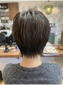 バッサリショートヘア