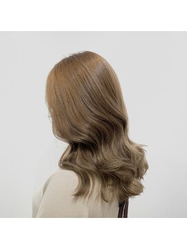 フロート 小阪店(float) ベージュカラー　ヌナボブ チャンモリ ボブルフ