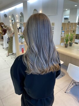 ヴァンカウンシル 金山(VANCOUNCIL kanayama) グレージュ