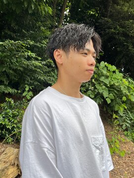 ヴェロ 福井(VeRO) お洒落でかっこいいツイストスパイラルパーマ