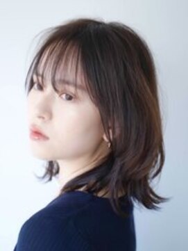 ワン 川崎(ONE) ペールベージュ/外ハネボブ/グラデーションカラー/川崎/川崎駅