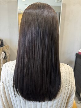 リレーション(Relation)の写真/クセを伸ばしながらも、自然なストレートを実現！髪の内部からしっかり補修して、まとまりのある髪に◎