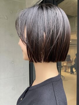 スク(SUKU) ミニボブ×透明感カラー