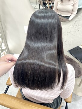 うる艶【髪質改善トリートメント】