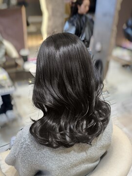 ロンドガーネット 池袋(Lond garnet) 暗めカラー/韓国風巻き/レイヤーカット/髪質改善/縮毛矯正/池袋