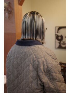 チャプター 問屋町(chapter) 髪質改善外はねボブブロンドベージュアンブレラカラー韓国ヘア