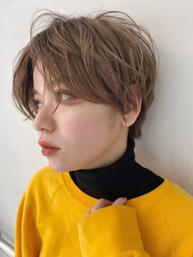 ソイ 下北沢(soi) 耳掛けショートの癖っぽいパーマスタイル