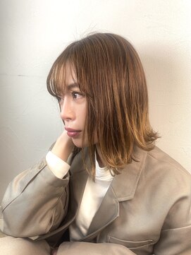 アンテシニヨン(Un the Shiniyon) 外ハネぱつっとボブ