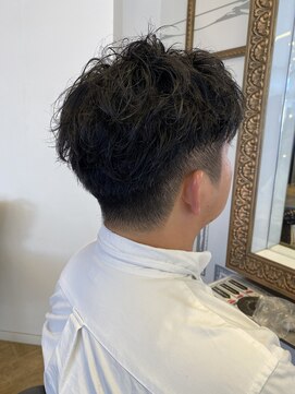 コワファースト 大分(COIFF1RST) 刈り上げ、ツイストスパイラルパーマ