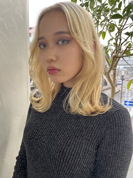 ヤヨイブレインズフェアリー(YAYOI BRAINS fairy) くびれミディアムヘア☆