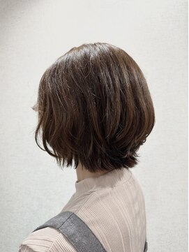 シャンスヘアアンドスパ 浦和(CHANCE hair&spa) 癖をいかした外はねミニボブ
