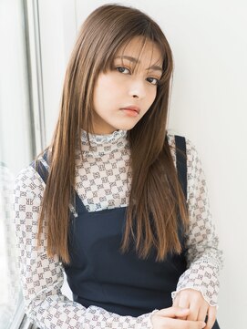 トッカ ヘアアンドトリートメント 難波店 ロングレイヤースタイル