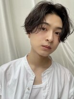 メンズニュアンスカルマパーマツーブロックセンターパート