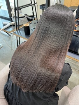 ラヴィエ(RAVIE) 【半田・髪質改善】縮毛矯正/トリートメント/マンツーマン