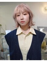 ネルケ 立川(nelke)&nbsp;ブロンド、抜きっぱなし、金髪、ブロンドベージュミルクティー