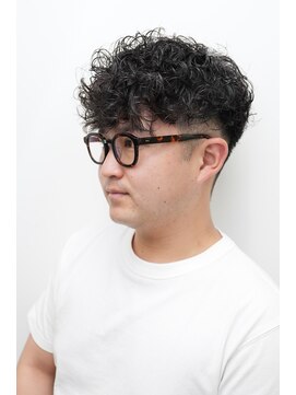 カーウォッシュバーバー(CARWASH BARBER) メンズカットスペインカール韓国マッシュフェードショート0502