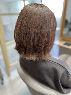 スリーユニークヘアー(3uniQ hair) 外はねくびれボブ