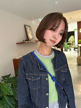 デン(den) くすみベージュ＋韓国風 bob