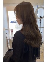 オラ ボーテ(Aura Beaute) ブリーチなしグレージュカラー×レイヤーカットでイメチェンヘア