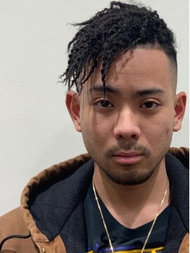 チルチェア 渋谷店(CHILL CHAIR) スプリングドレッド×ハイフェード  <渋谷><理容室><バーバー>