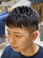 グルーマーズトウキョウ(GROOMER/S TOKYO) コテパーマで作るクロップ<理容室> <男性専門>〈髪質改善〉