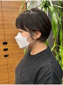 黒髪マッシュショート