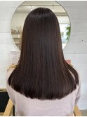 ワンランク上の大人カラーで艶めくロングスタイル