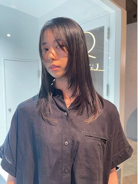 イトシテ レイヤーセミロングヘア【本多身和子】