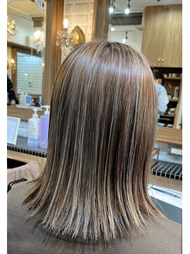 ルピナス 中田(Lupinus) ハイライトダブルカラー