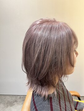 ロッカ(LOCCA) 骨格診断/春スタイル/レイヤーウルフ/ブリーチ/ホワイトピンク