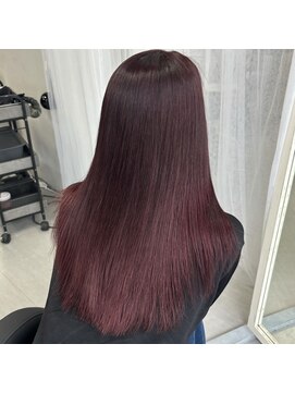 ジィルム(XELM) チェリーレッド【高崎/高崎駅/高崎駅西口】