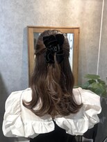 エン(en.)&nbsp;★波巻き可愛いハーフアップ