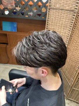 ジェットブラックキューサンロク(JET BLACK 936) ナチュラルフェザーパーマ