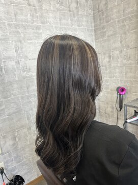 ダブ(DAB) 【鹿沼美容室/イルミナカラー/インナーカラー/白髪ぼかし】