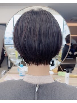 エニ 自由が丘(ENi) 小顔ショート/フルバング/似合わせカット/自由が丘