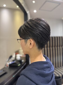 アース 恵比寿店(HAIR&MAKE EARTH) メンズセンターパート